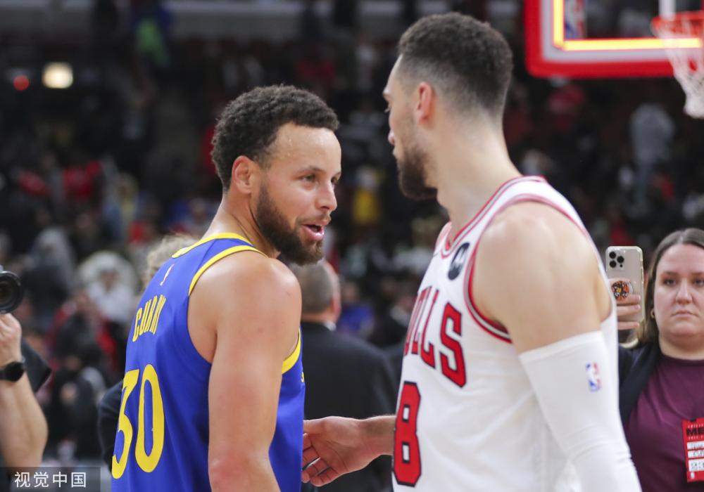 [NBA]加兰突破妙传 莫布里跟进双手暴扣.